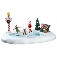 LEMAX NORTH POLE ICE FOLLIES 64045