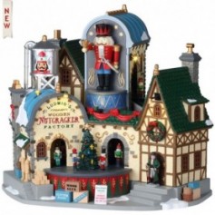 LEMAX LUDWIG’S WOODEN NUTCRACKER FACTORY 95463